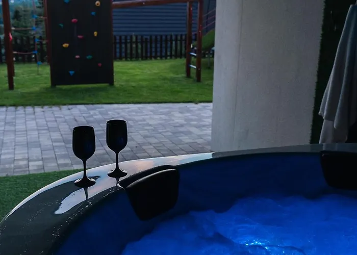 Blisko Slonca - Jacuzzi Na Wylacznosc 新塔尔格